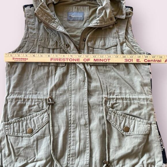 Fashionomics women’s size M vest with hood, back has diamond print sweater - Picture 8 of 10